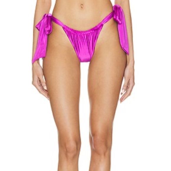 X Revolve Costa Bikini Set in Magenta FAITHFULL THE BRAND - Picture 2 of 4